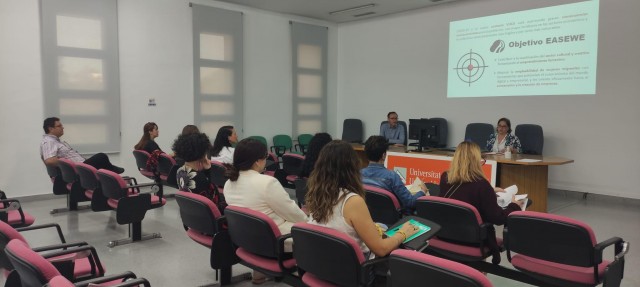 Fundeun apoya el emprendimiento creativo en femenino en el marco del proyecto europeo Easewe

 