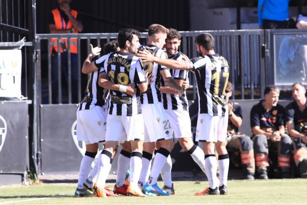 El Castellón, mejor local de Primera Federación con pleno de victorias en Castalia