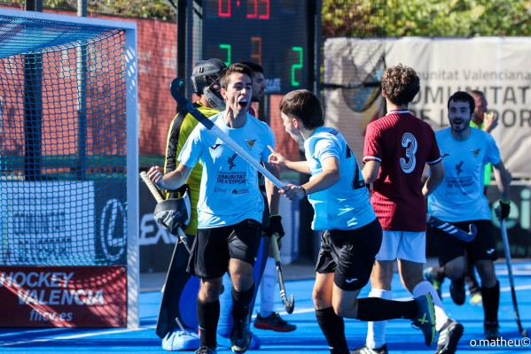 El Xaloc se pone líder y el Valencia se afianza en la segunda plaza