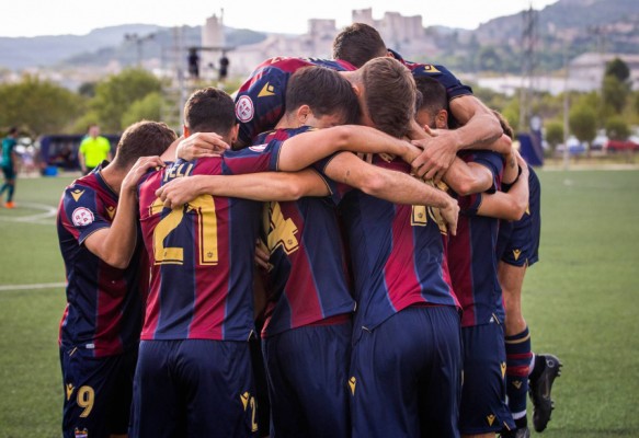 El Atlético Levante UD firma su primera victoria en casa ante el Elche Ilicitano
