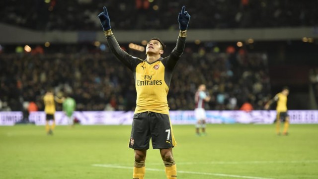 El Arsenal reitera que ni Alexis ni Özil están en venta