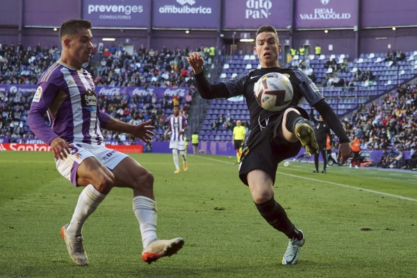 Carlos Clerc y Roger Martí reviven en el Elche la pesadilla vivida el curso pasado en el Levante
