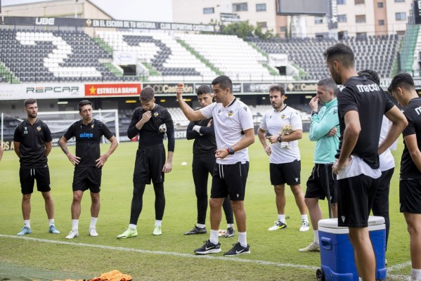 El Castellón examina su liderato con un duelo inédito frente al Intercity 