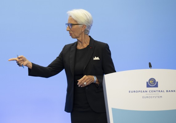 Analistas financieros avisan de las deficiencias identificadas por el BCE en el impuesto a la banca