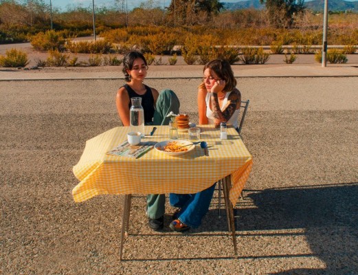 Lisasinson ponen las cartas de su nuevo disco sobre la mesa: así suena 'Ultimamente'