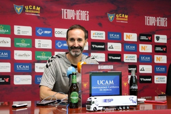 Sito Alonso recupera a Anderson en el UCAM CB y pide 