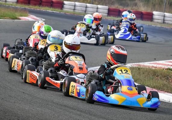 Los castellonenses protagonistas en el valenciano de karting