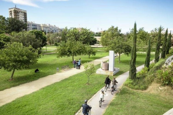 València se suma a la plataforma estatal por la neutralidad climática