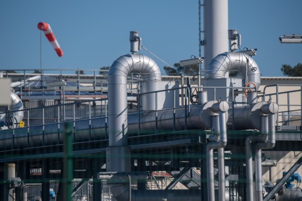 La Agencia Internacional de la Energía alerta de que Europa no pueda abastecerse en gas en 2023
