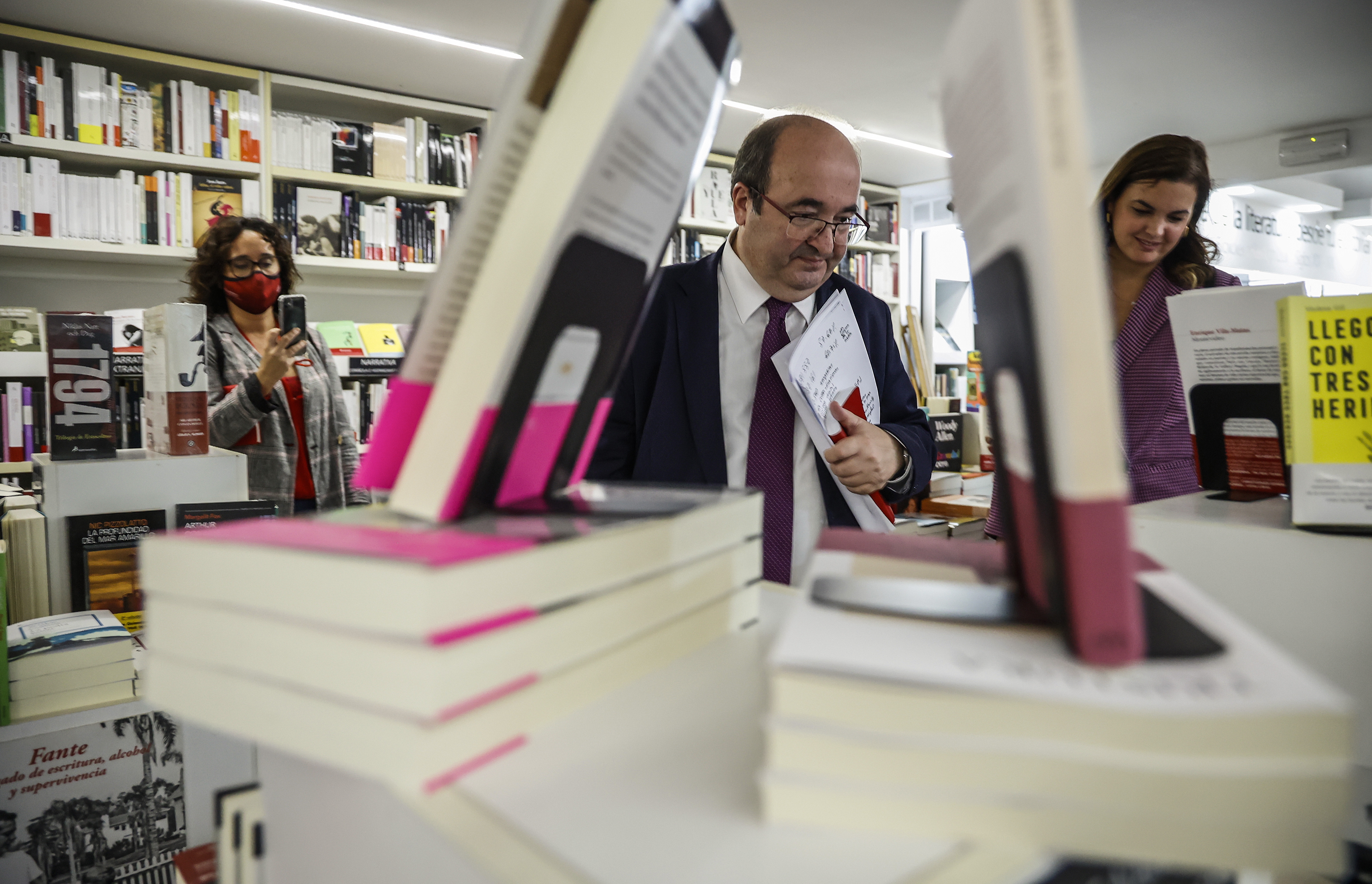 El ministro de Cultura se desmarca de la cumbre estatal anunciada por Tamarit