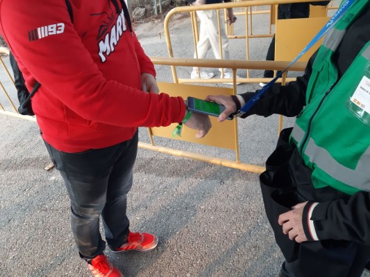 Pulseras inteligentes garantizarán la seguridad de los asistentes de de la carrera de Moto GP en el Circuit Ricardo Tormo

