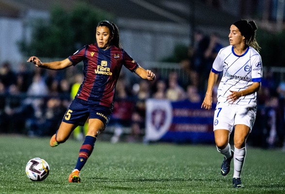 El Levante Femenino remonta al Alavés en el tiempo añadido