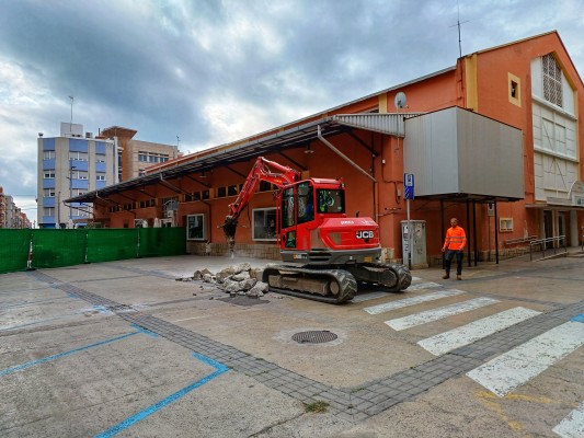 Becsa inicia les obres de millora de l’entorn del Mercat Central de Benicarló