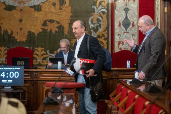 El PSOE de Alicante sostiene que las oposiciones a Policía suman una decena de contenciosos
