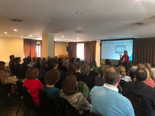 Hefame presenta la Farmacia F+ y explica el kit digital a sus socios de Cuenca 