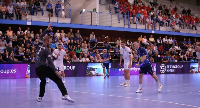 Un errático Benidorm cae ante el Valur