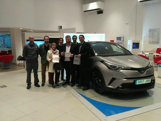 Toyota CCF Motors entrega en Xátiva la primera unidad del nuevo Toyota C-HR