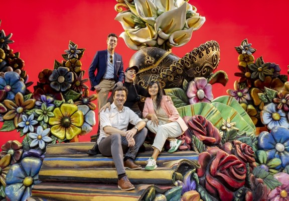 'El cantor de México' pone el punto de comedia y color a la temporada de Les Arts