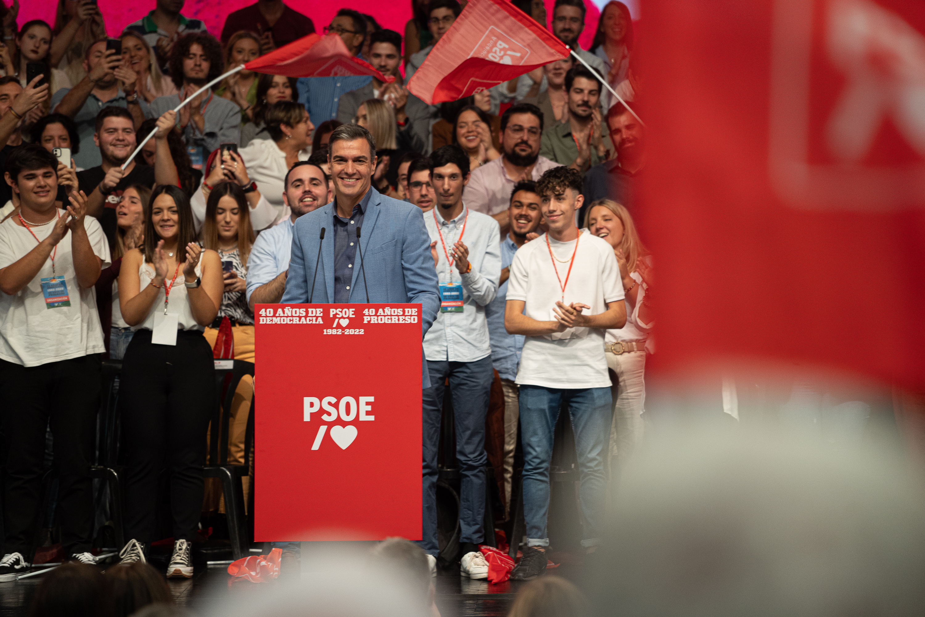 El PSOE aguarda expectante los planes de Podemos para las elecciones de mayo