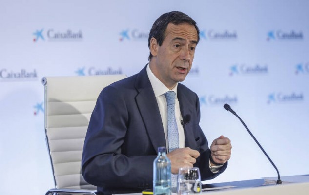 Estampida de accionistas del capital de los bancos cotizados en el Ibex 35 con más de 64.000
