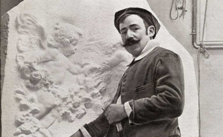 El Ayuntamiento restaura la tumba del escultor Mariano Benlliure 