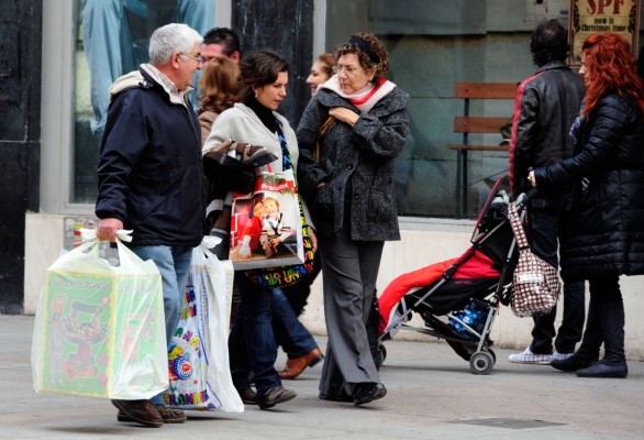 Los hogares alicantinos gastarán un 4% más en sus compras esta Navidad, con 682 euros de media