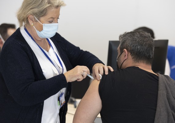 La incidencia acumulada de covid en mayores baja hasta los 188 casos en la Comunitat Valenciana