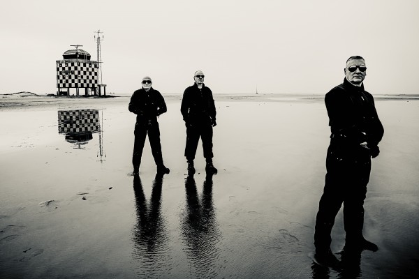 Front 242: 