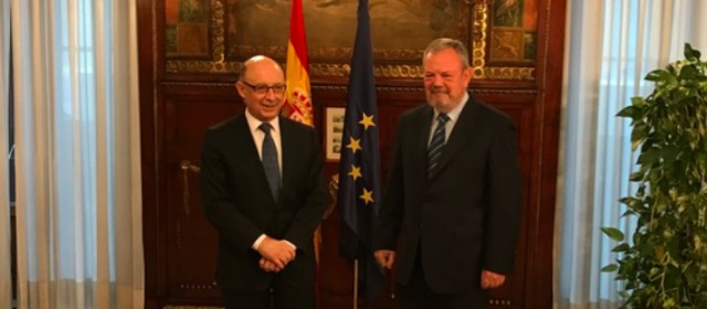 Unos negocian, otros lloran