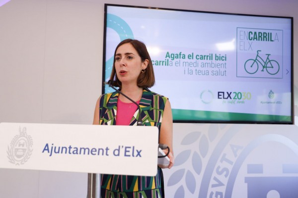 Movilidad impulsa la campaña 'EncarrilaElx' para facilitar impulsar el uso de la bicicleta  