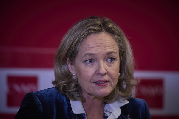  Calviño dice que España ultima la petición del tercer pago y descarta problemas en su desembolso