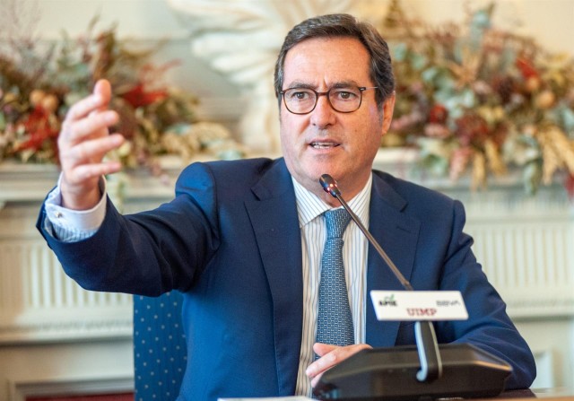 Garamendi pide un perte turístico
