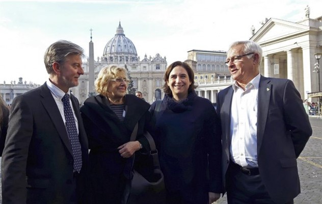 Ribó y otros alcaldes europeos pactan en el Vaticano crear una red que fomente la acogida de refugiados