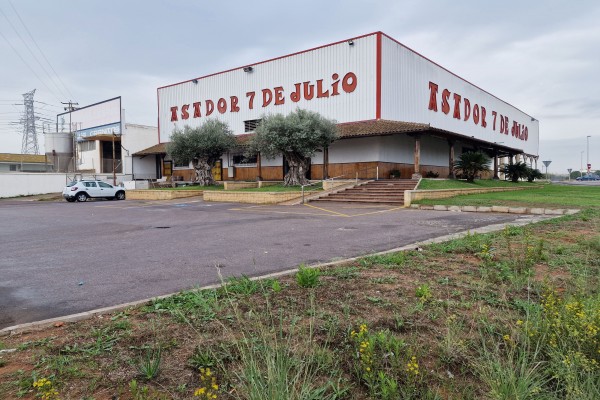 ¿Adiós al Asador 7 de Julio?: afronta el cierre por el acceso sur en tren sin plan para reubicarlo