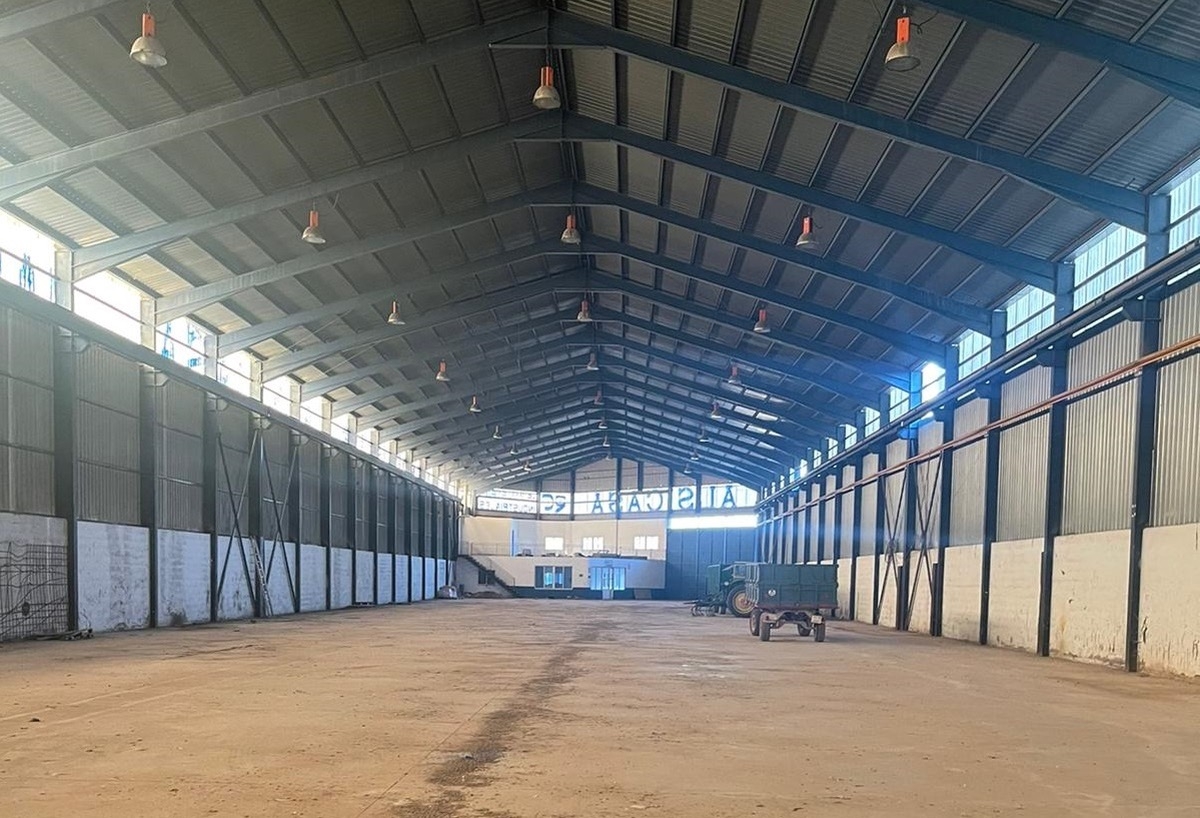 Sale a subasta una nave industrial en Cuenca que perteneció a Ros Casares

