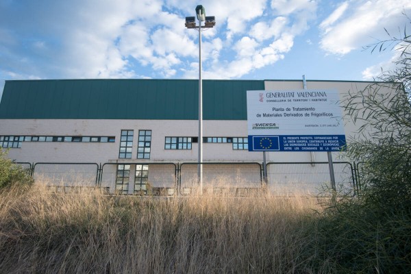 Transición Ecológica avala la planta de reciclaje de neveras en la antigua nave de Vaersa en Alicante