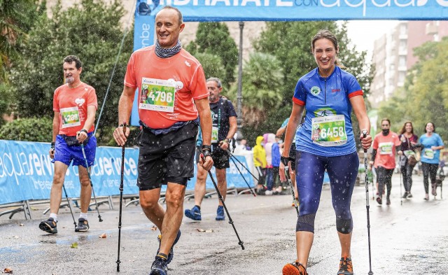 Miles de participantes se preparan para correr, caminar o patinar en ‘València contra el Cáncer’