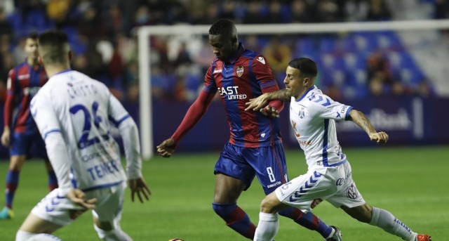 El Levante se reencuentra con el triunfo ante un Tenerife sin ambición
