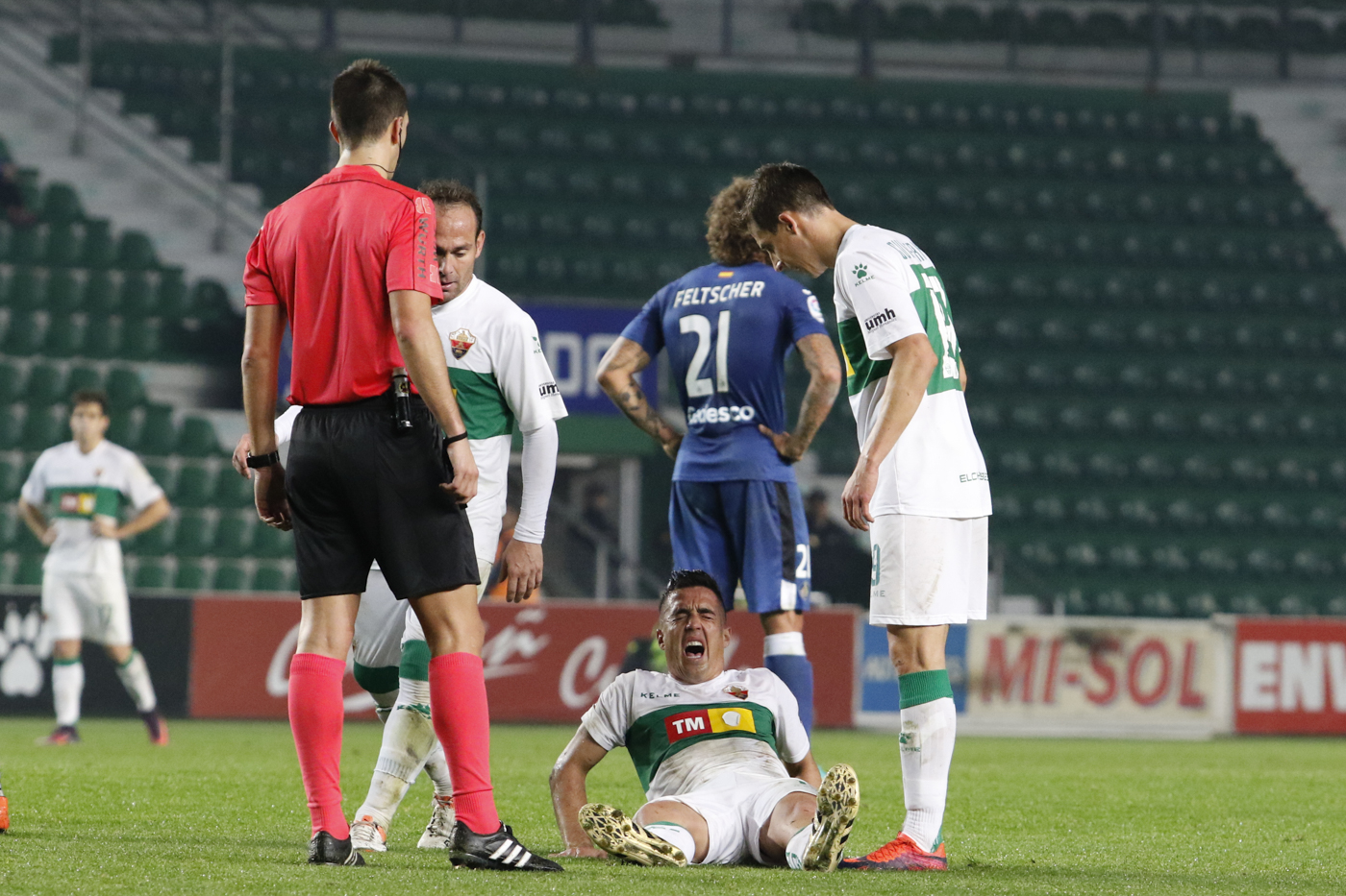 Pedro podría sufrir una lesión de rodilla