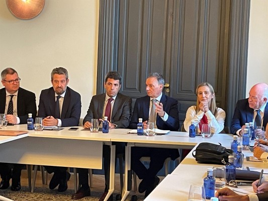 La CEV y el PPCV alertan de los costes en el empleo y la competitividad del aumento de la presión fiscal