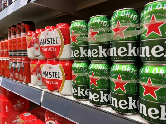Los ingresos netos ajustados de Heineken crecen un tercio hasta los 21.273 millones