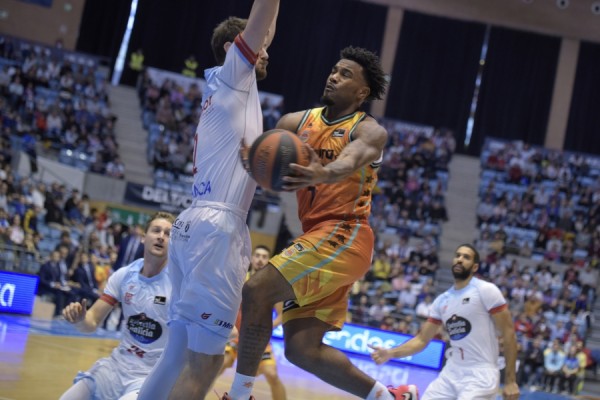 El Valencia Basket quiere corroborar su mejoría con el primer triunfo en casa

