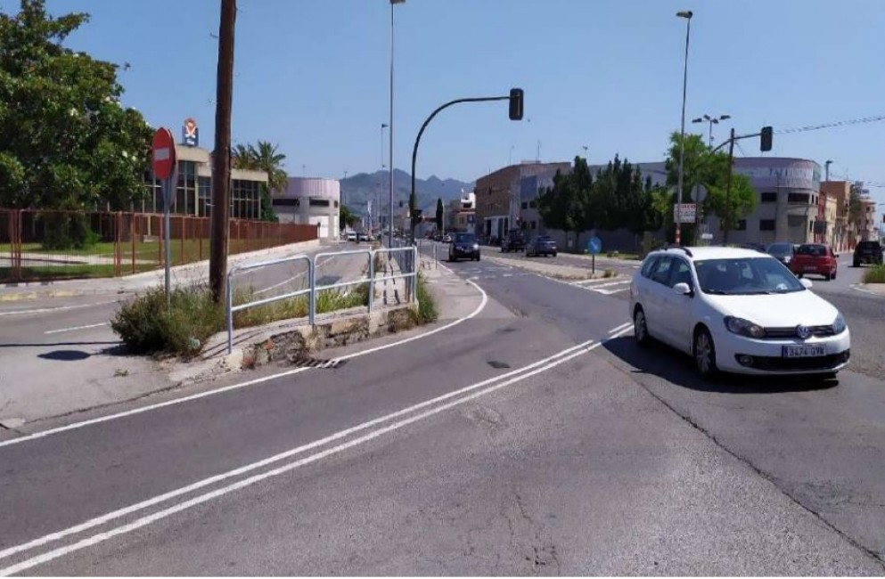 El tramo afectado va desde la rotonda de la ronda Oeste hasta el puente del Riu Sec. - 