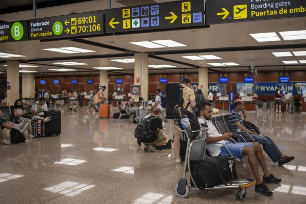 USO convoca una huelga en el área de 'handling' de Ryanair desde el 28 de octubre hasta enero de 2023