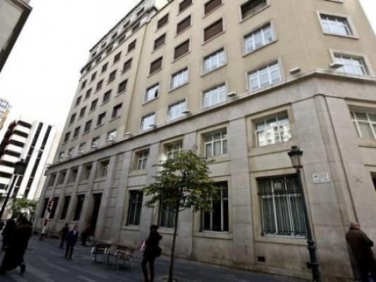 Alicante encarrila el ahorro en alquileres: gastará 4 millones para crear oficinas en la Casa de la Festa 