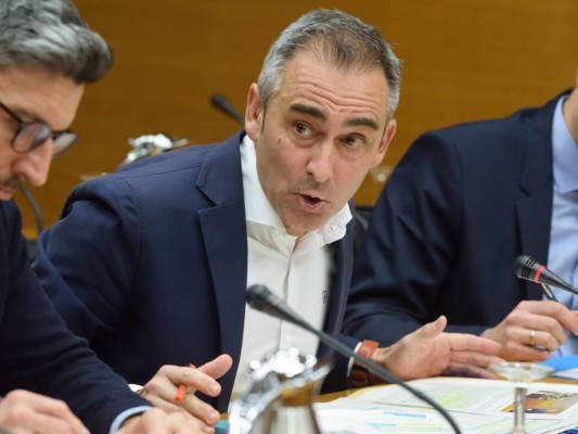 PP y Cs ven en el cese de Mollà un signo de 