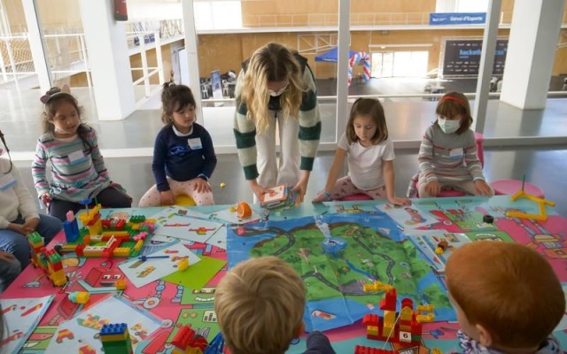El Hackathon Infantil de Castelló presenta cinco actividades para iniciar a los niños en la tecnología