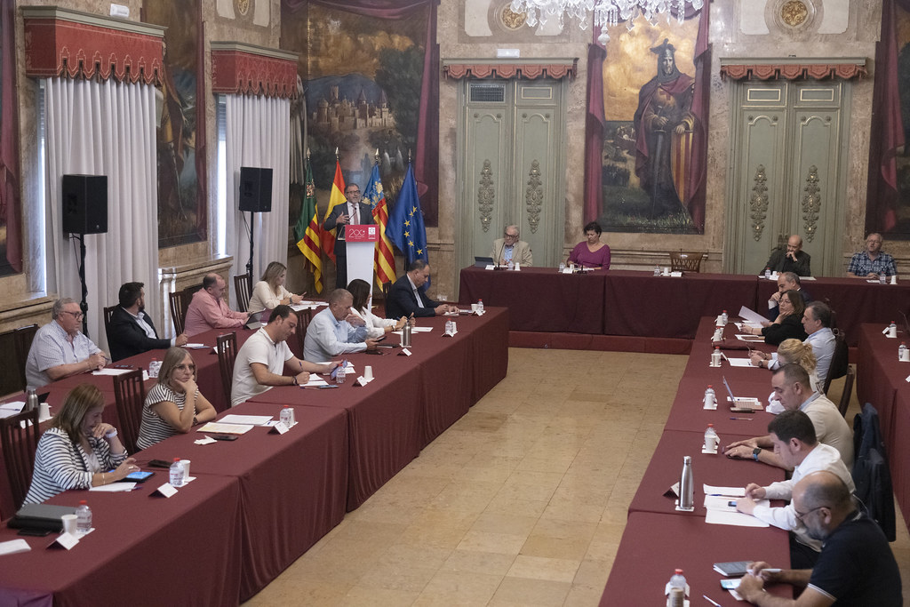 Un pleno del estado de la provincia descafeinado y previsible: los partidos se ciñen a su guión