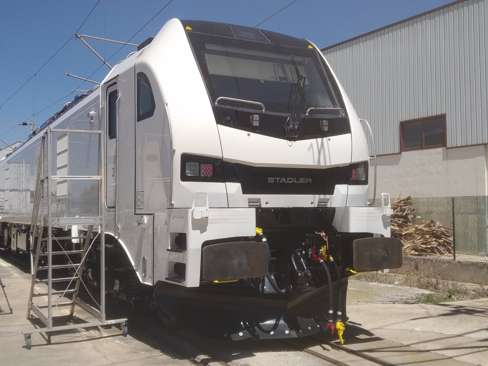 Adif encarga a la fábrica de Stadler en Valencia 15 locomotoras por 119 millones de euros