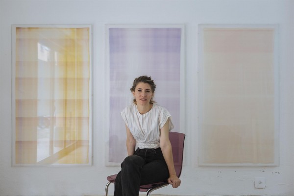 La artista Inma Femenía rinde cuentas en el Cendeac con su creador de referencia, László Moholy-Nagy
